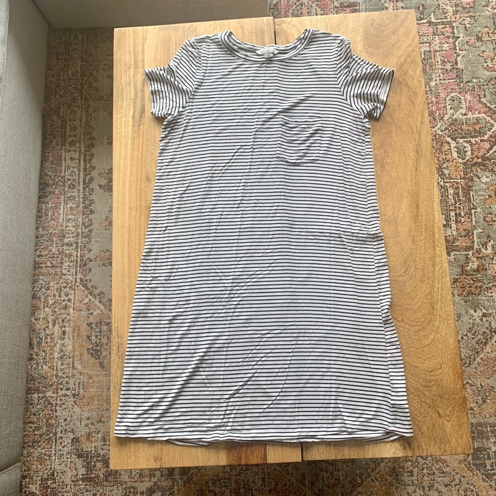 American eagle black and white striped t-shirt dress size S